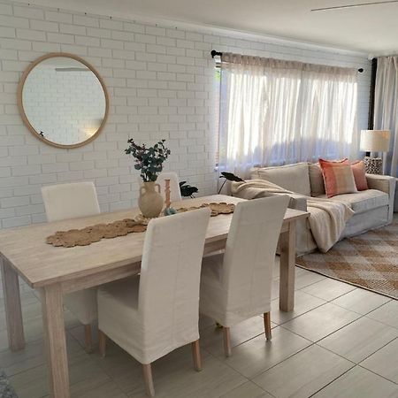 Illoura Holiday Apartment Three Bedroom Noosa River View Noosaville Luaran gambar