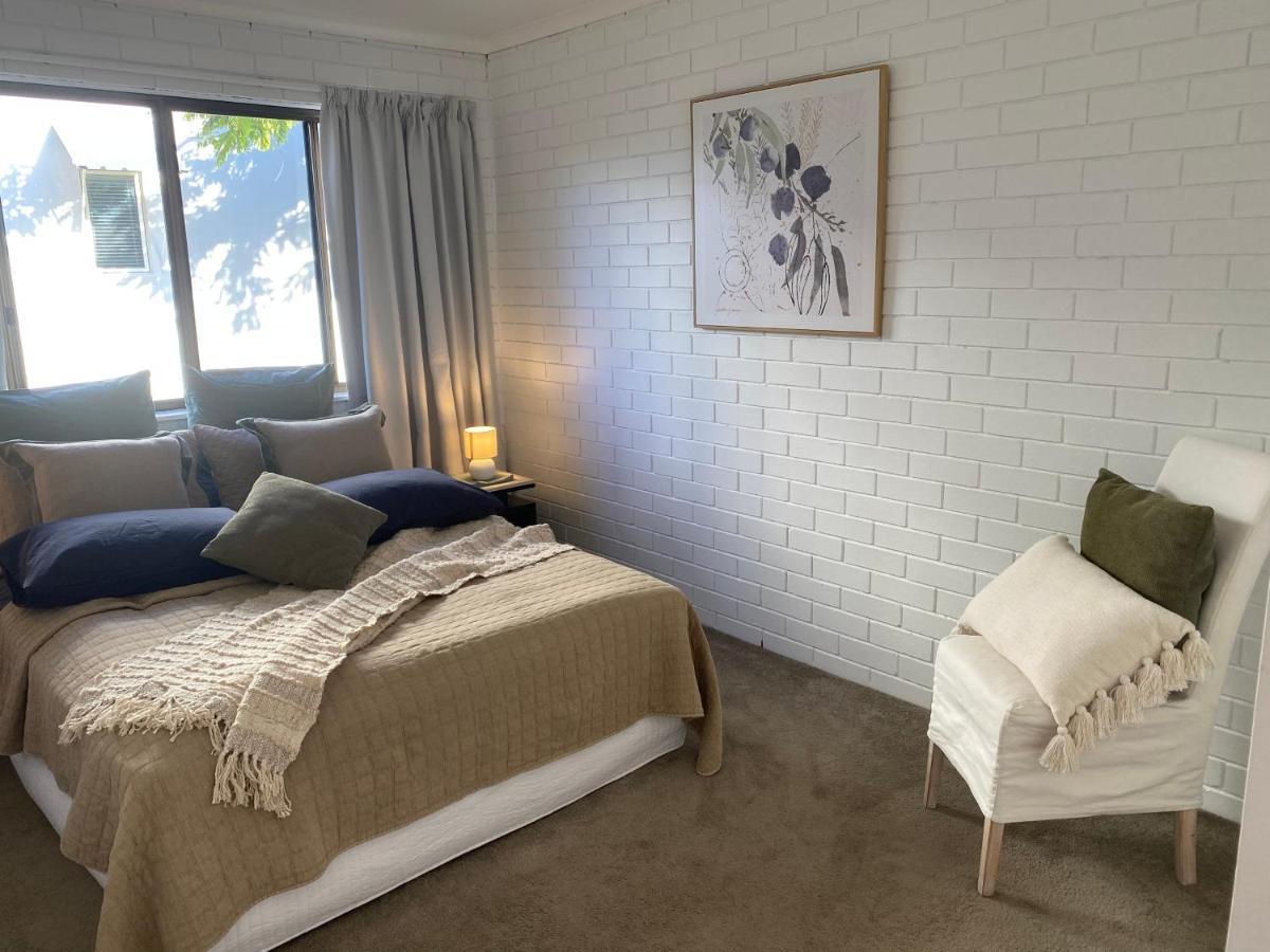 Illoura Holiday Apartment Three Bedroom Noosa River View Noosaville Luaran gambar